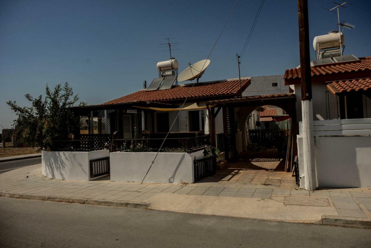 Katka Hostel Paphos Exterior photo
